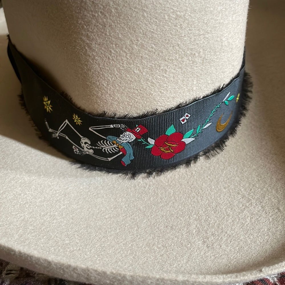 Zadig & Voltaire hat